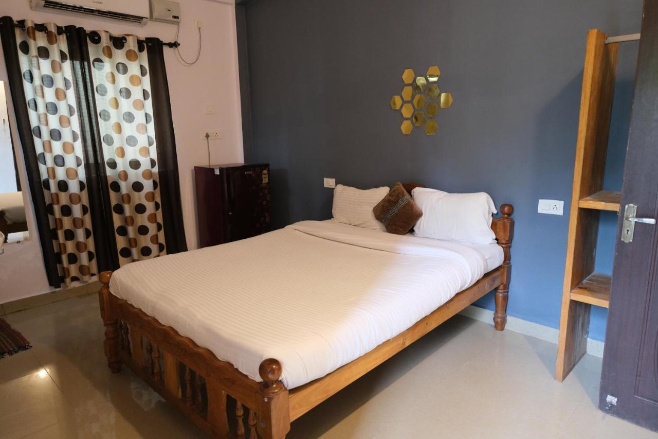 Stays - By Glitter Sand Candolim Bagian luar foto