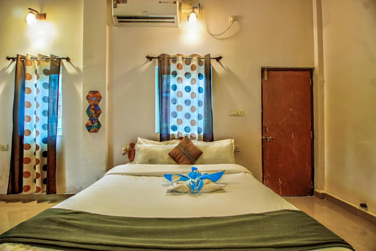 Stays - By Glitter Sand Candolim Bagian luar foto