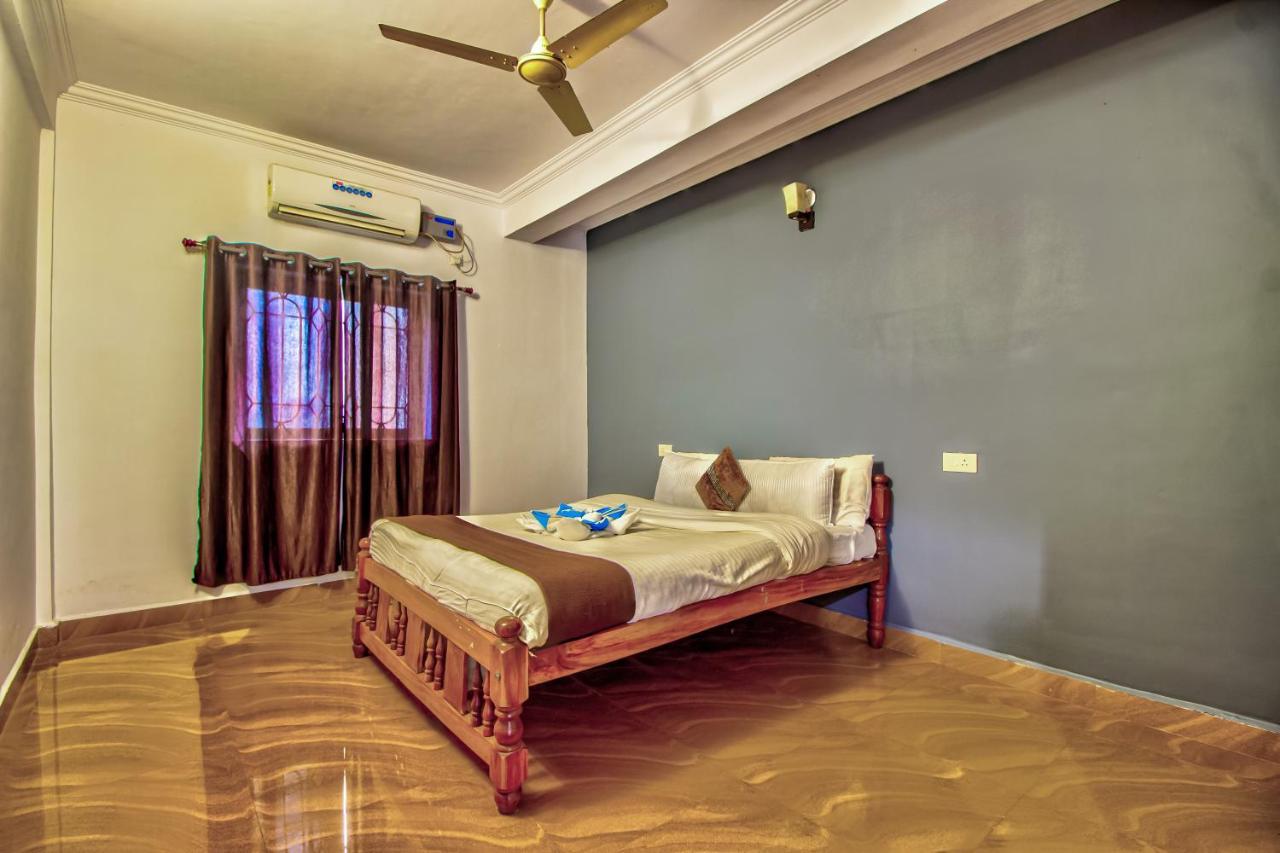Stays - By Glitter Sand Candolim Bagian luar foto