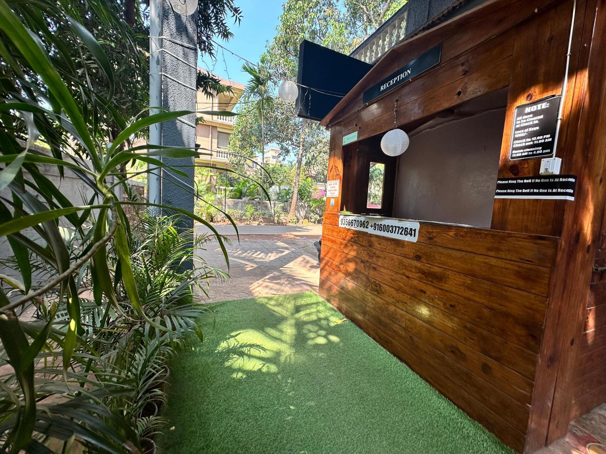 Stays - By Glitter Sand Candolim Bagian luar foto