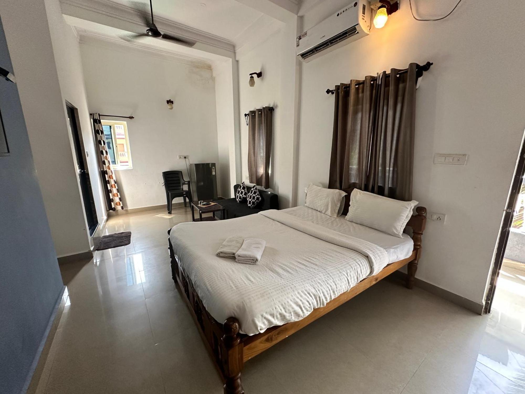 Stays - By Glitter Sand Candolim Bagian luar foto
