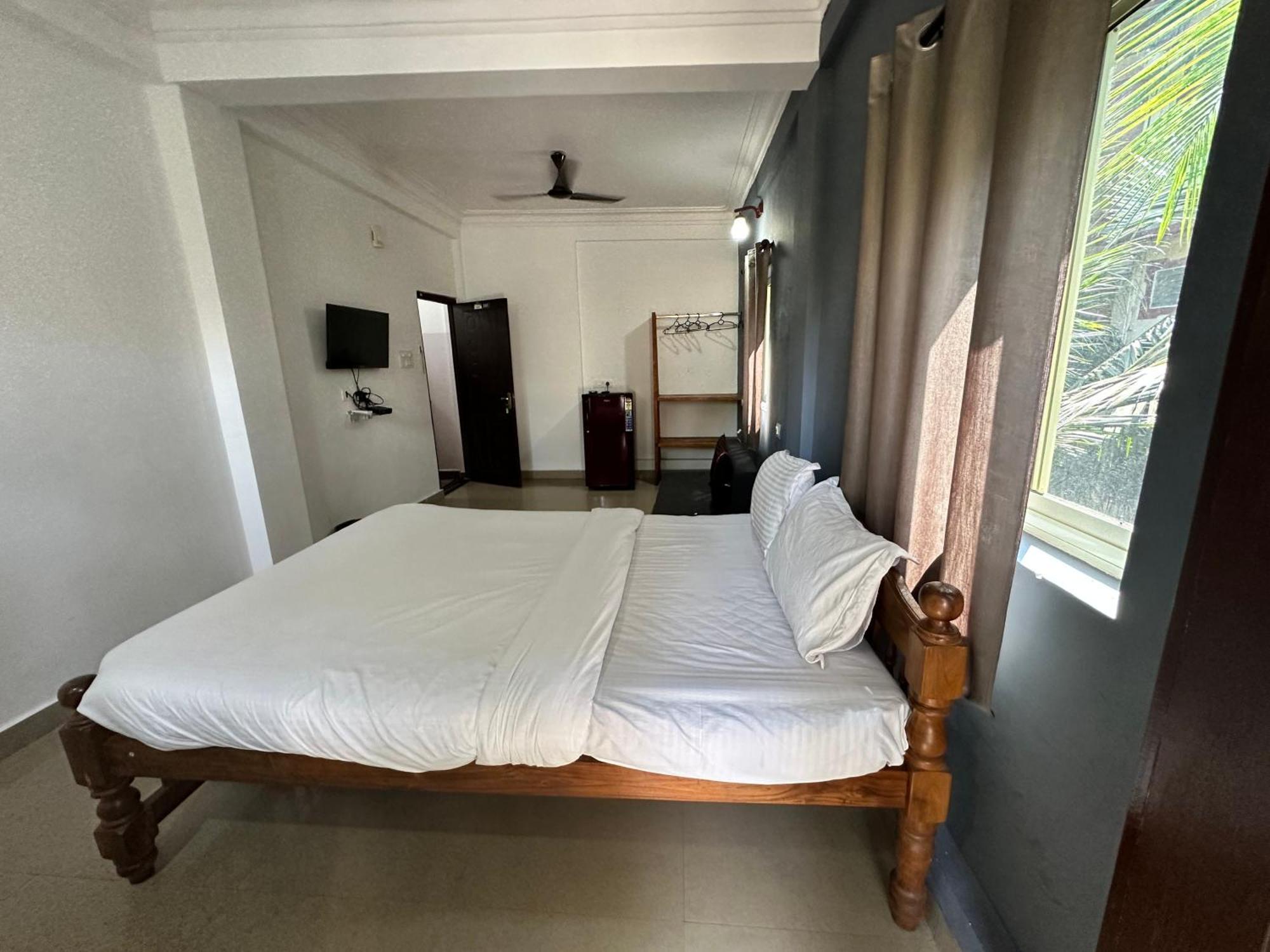 Stays - By Glitter Sand Candolim Bagian luar foto
