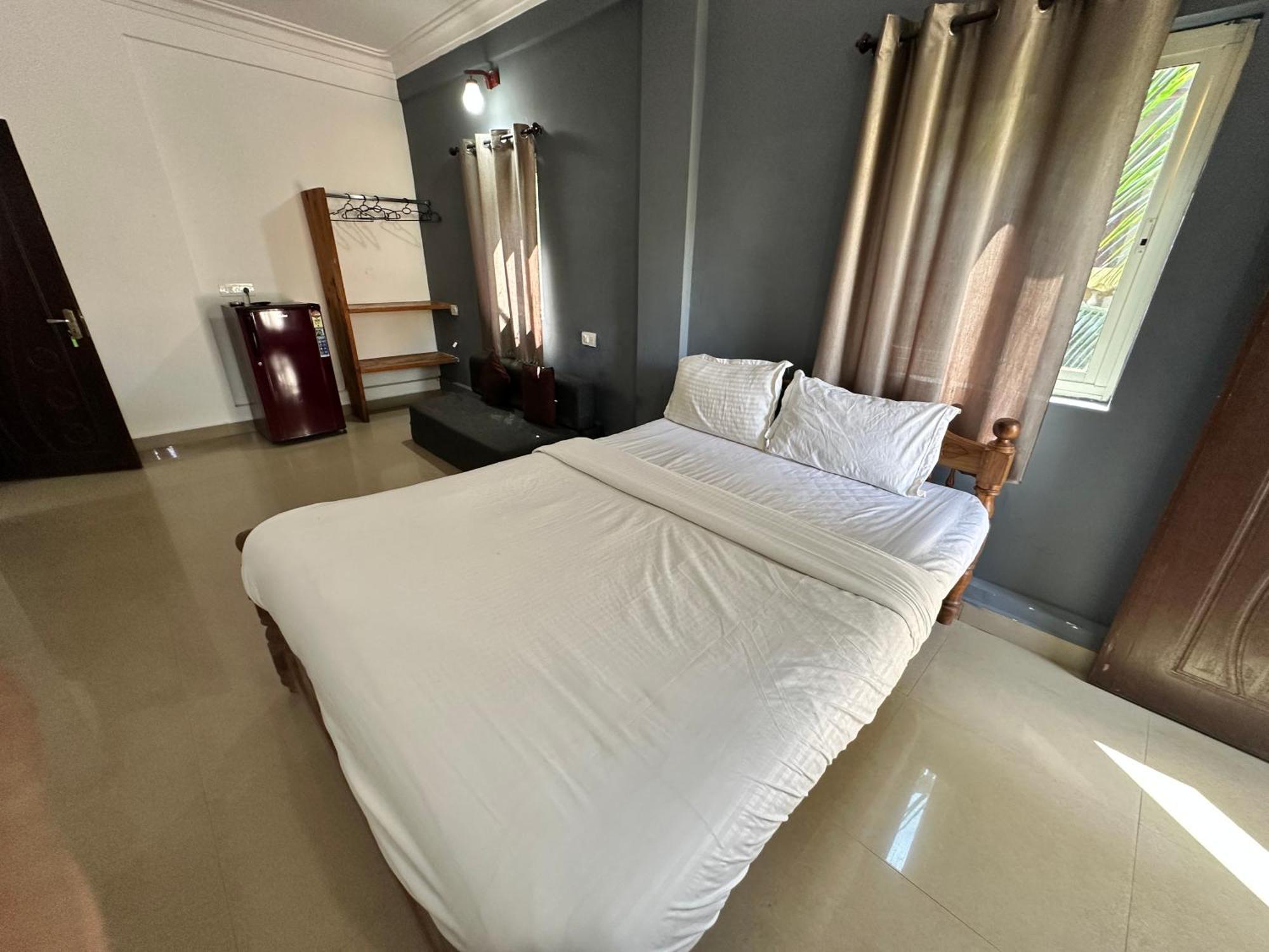 Stays - By Glitter Sand Candolim Bagian luar foto
